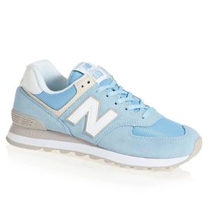 Blue New Balance 574 women’s sneaker